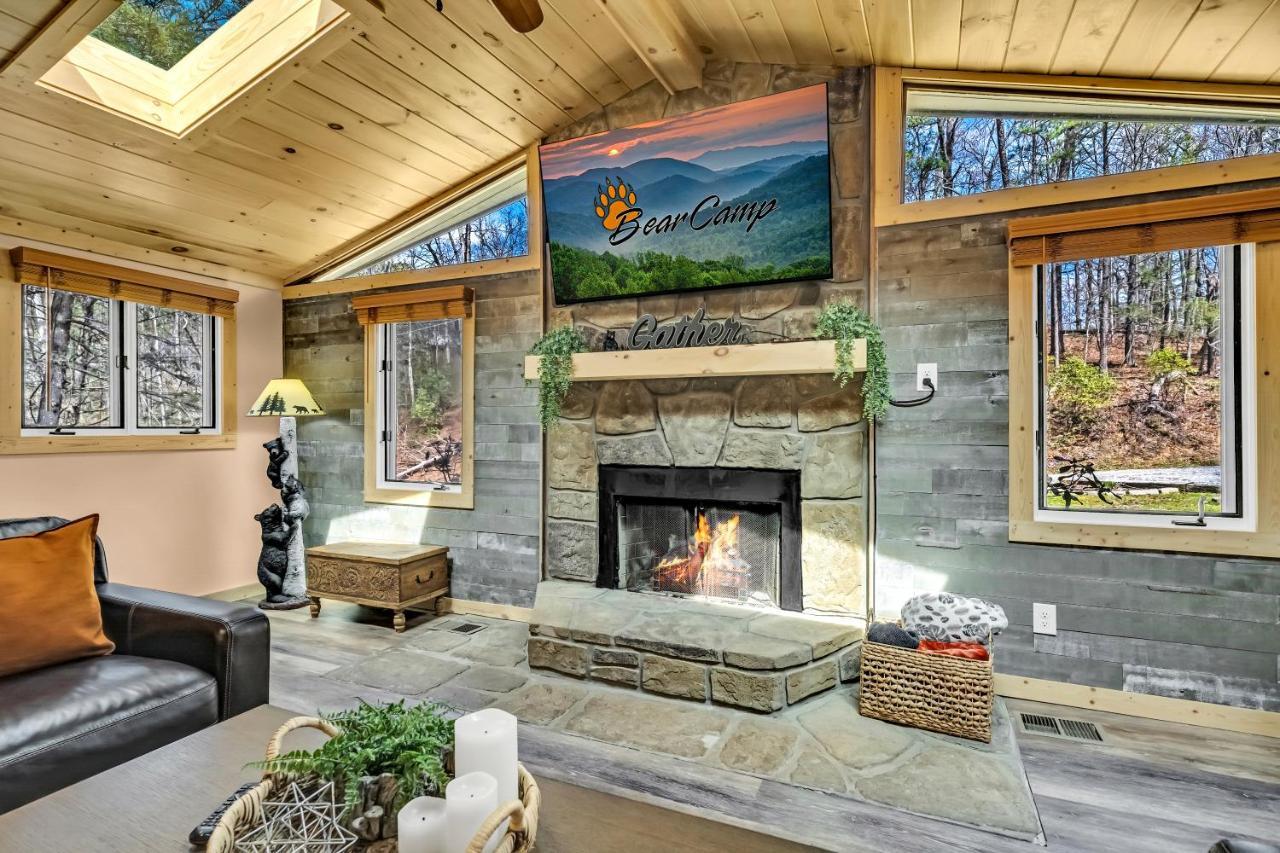 Whispering Winds, Hot Tub, Game Room, Wifi, 1089 Free Tickets Each Paid Day, Dollywood And More Gatlinburg Buitenkant foto