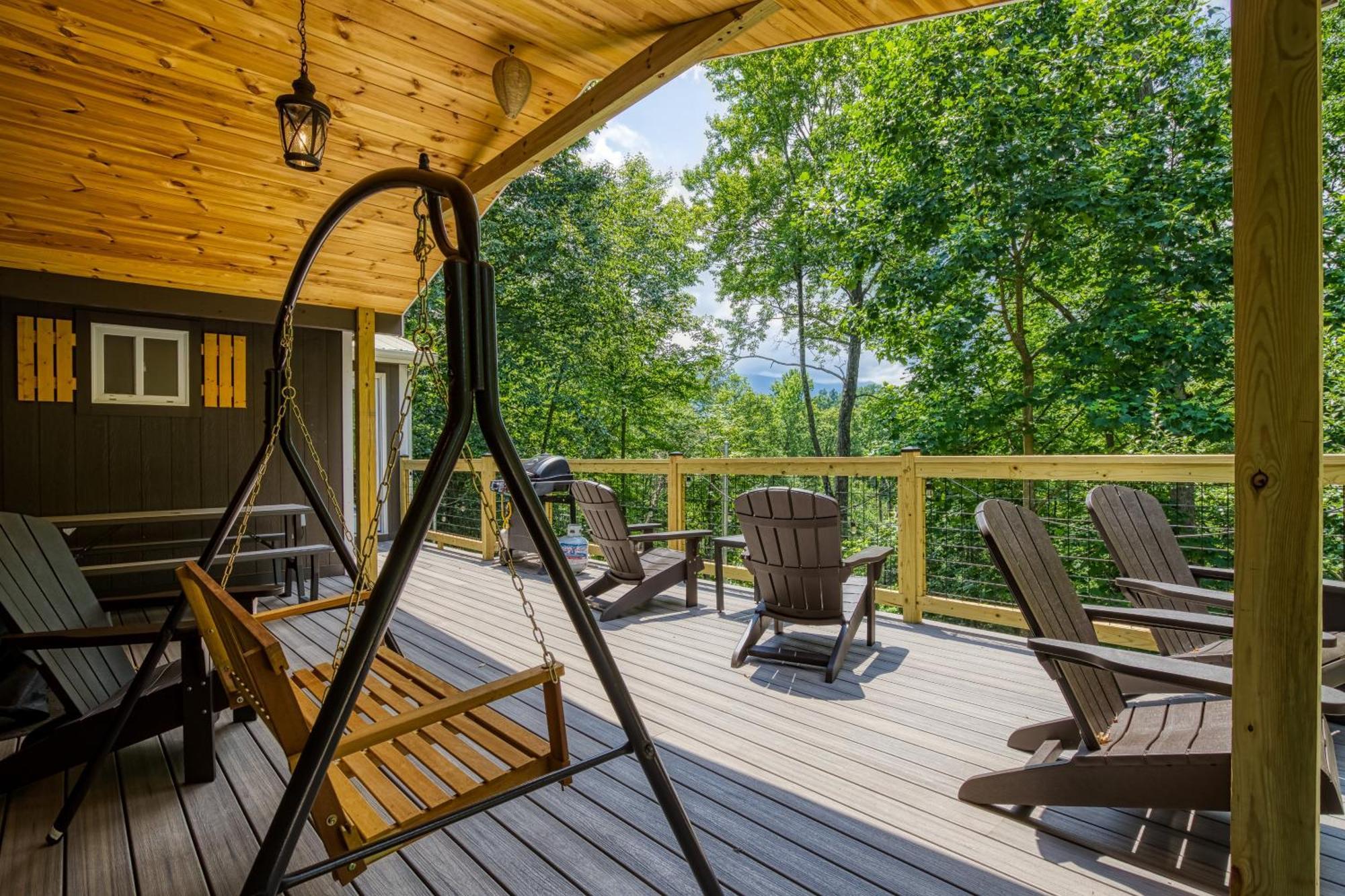 Whispering Winds, Hot Tub, Game Room, Wifi, 1089 Free Tickets Each Paid Day, Dollywood And More Gatlinburg Buitenkant foto