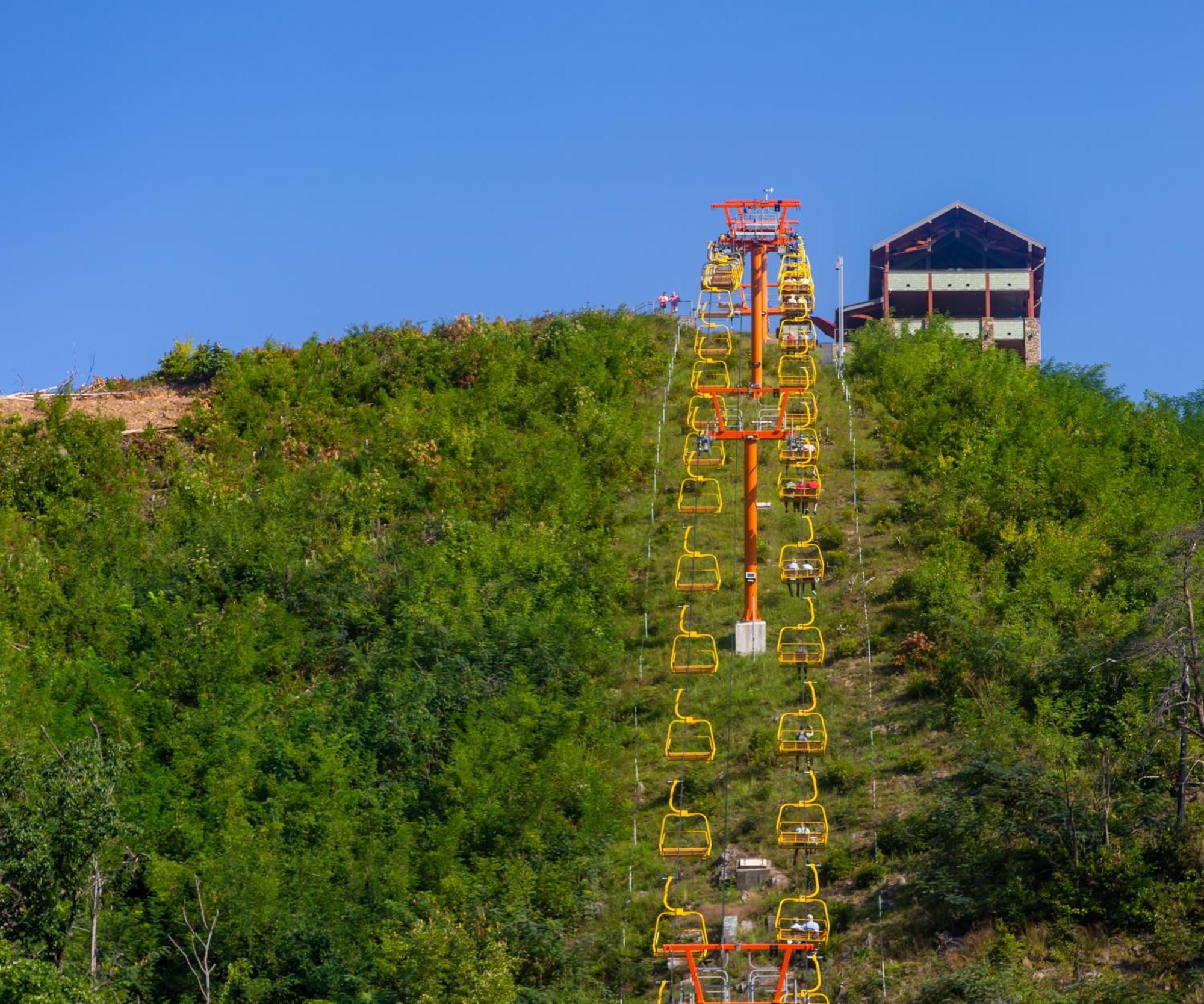 Whispering Winds, Hot Tub, Game Room, Wifi, 1089 Free Tickets Each Paid Day, Dollywood And More Gatlinburg Buitenkant foto